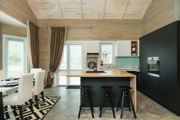 Top Materials for Chic and Long-Lasting Kitchen Countertops in Your UK Family Home